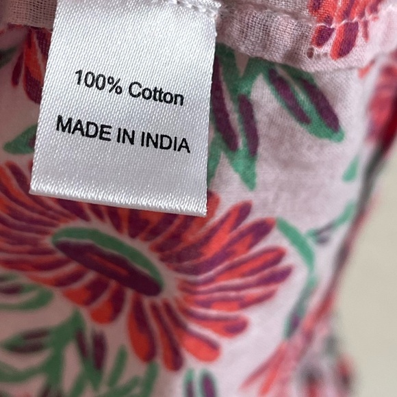 Banjanan Long Sleeve Floral Button Down Top in Dune Daisy Size Large - Picture 8 of 8